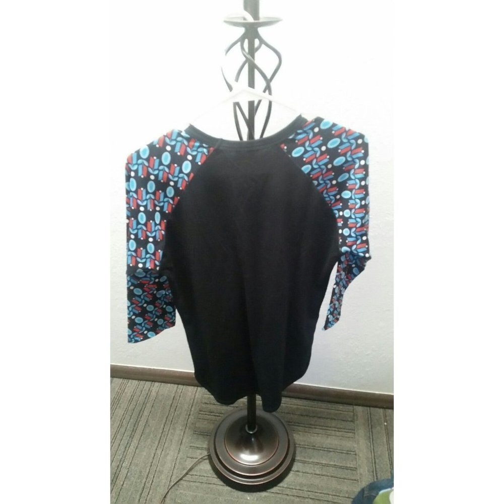 Small LulaRoe Randy - Picture 2 of 3